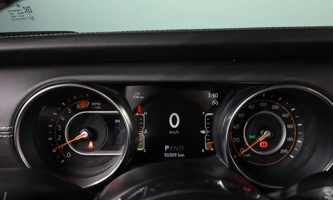 Jeep Wrangler — фото 2