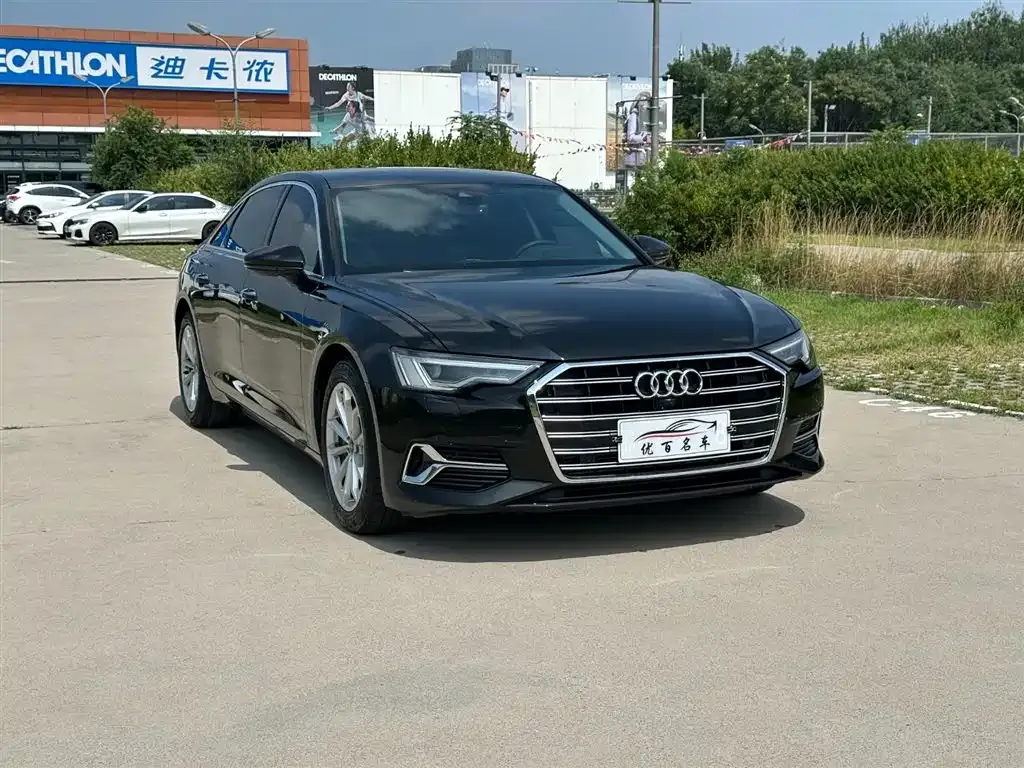 Audi A6L — фото 10