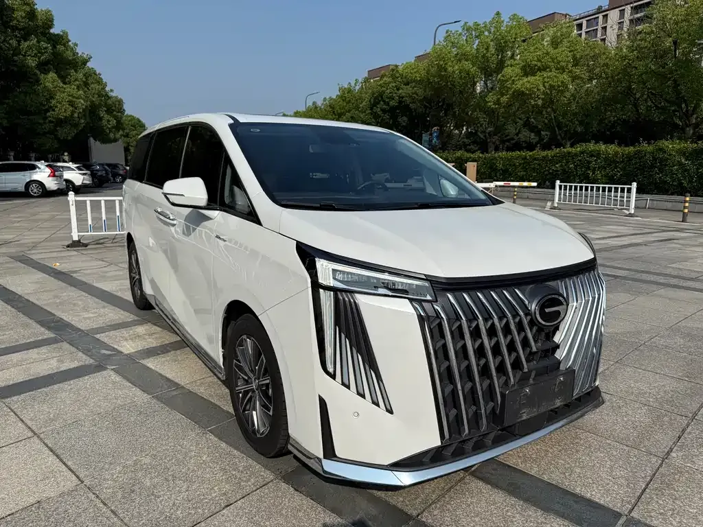 GAC Motor Trumpchi M8 — фото 8