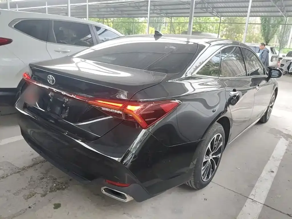 Toyota Avalon — фото 10