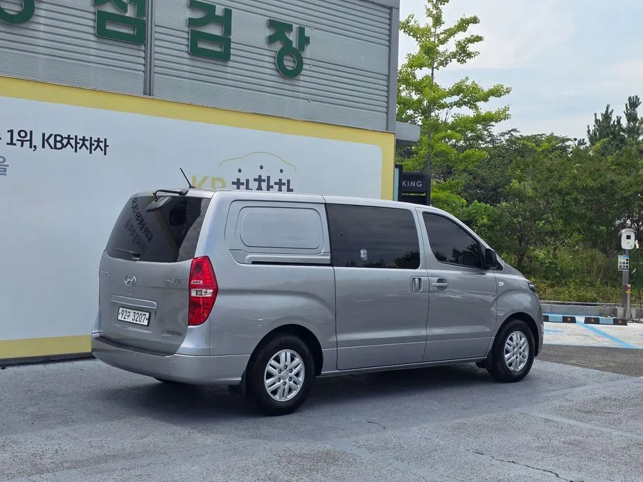 Hyundai Starex 2021 из KR, фото 9