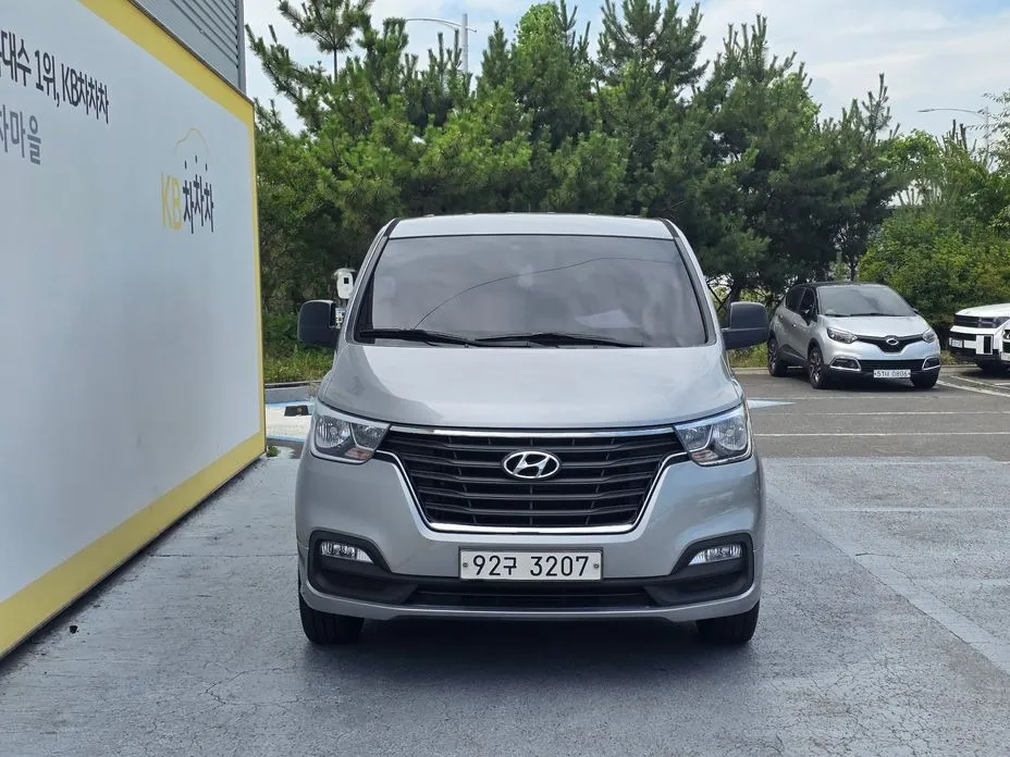 Hyundai Starex 2021 из KR, фото 3