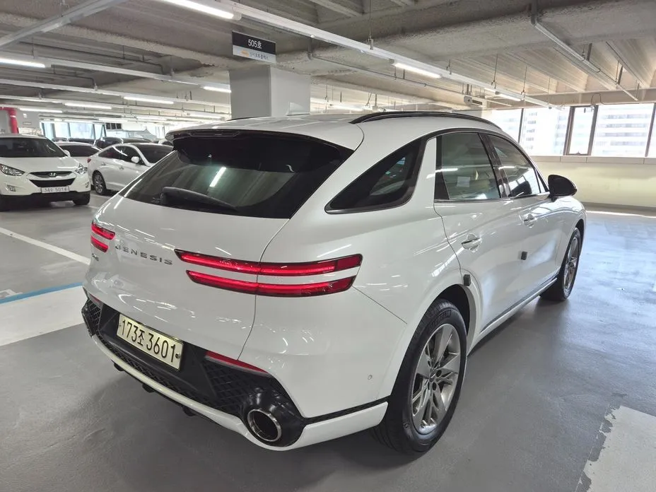 Genesis GV70 — фото 10