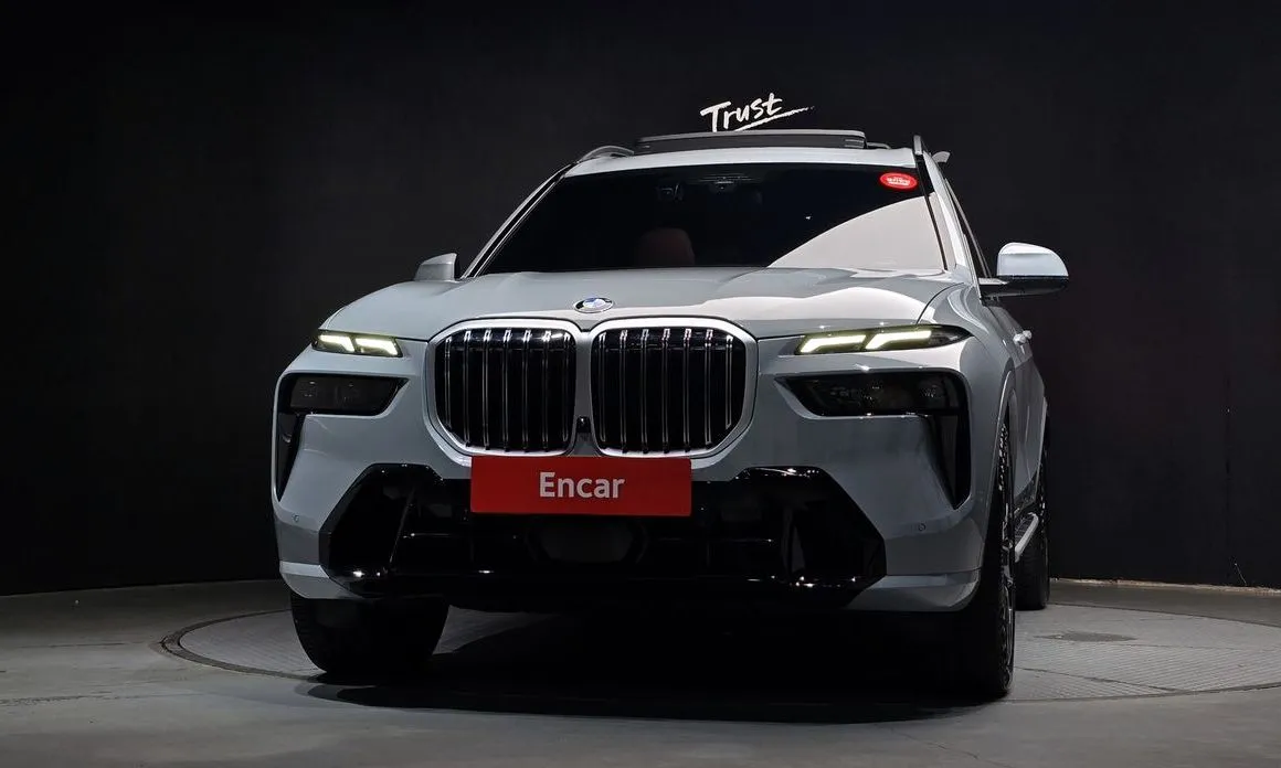 BMW X7 — фото 2