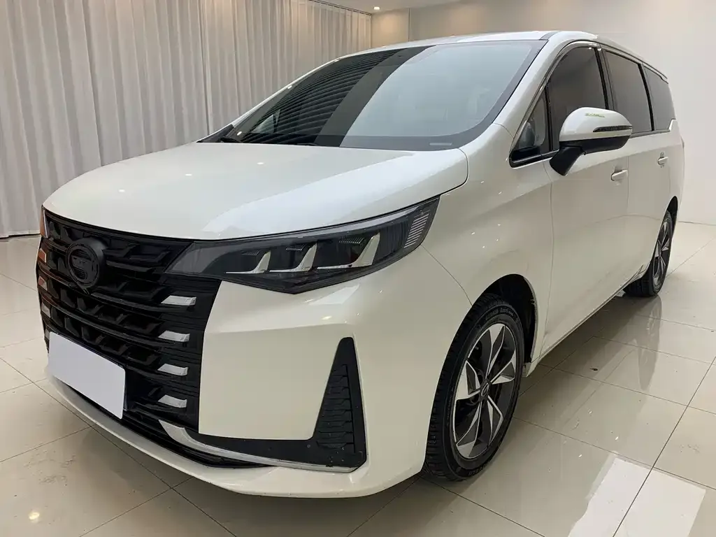 GAC Motor Trumpchi M6 — фото 1