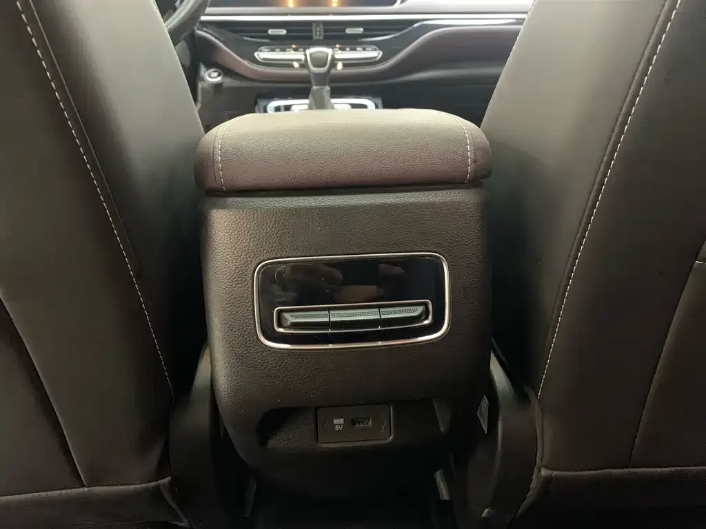GAC Motor Trumpchi M6 — фото 3
