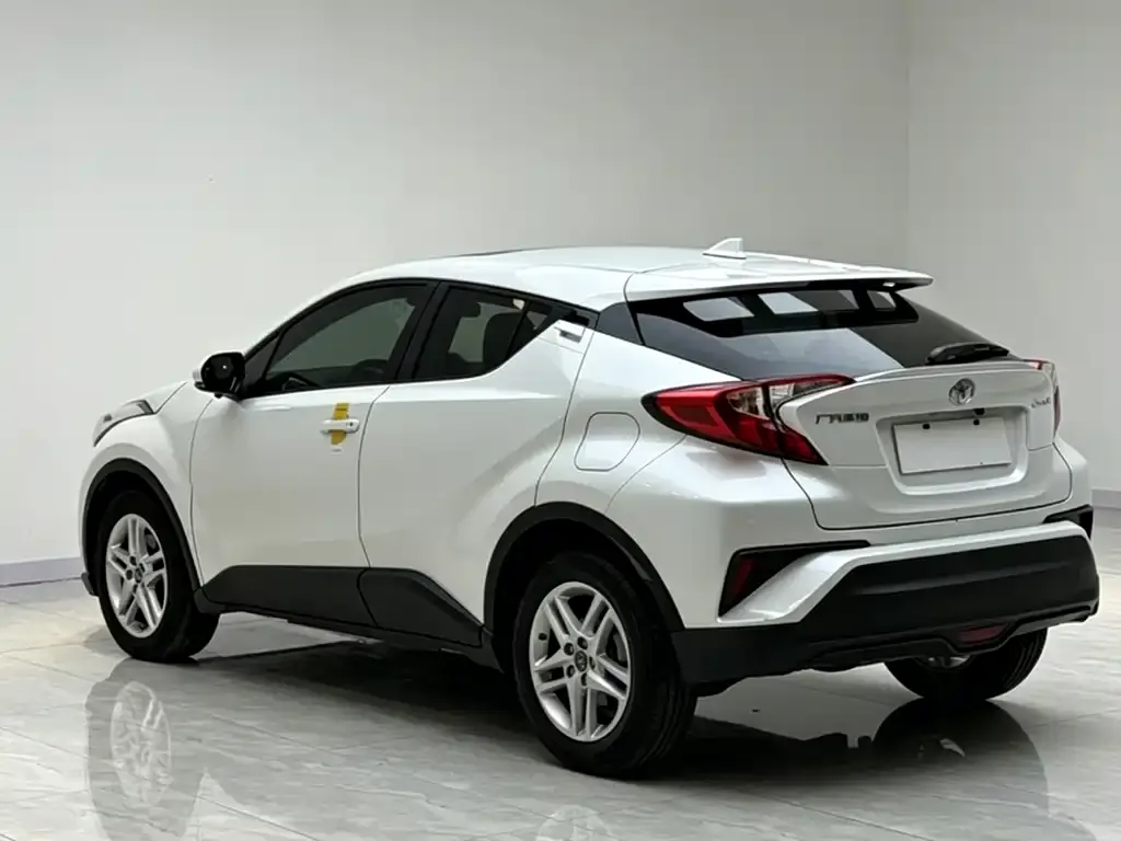 Toyota C-HR — фото 5