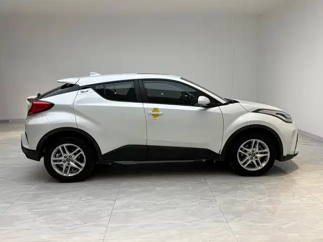 Toyota C-HR — фото 6