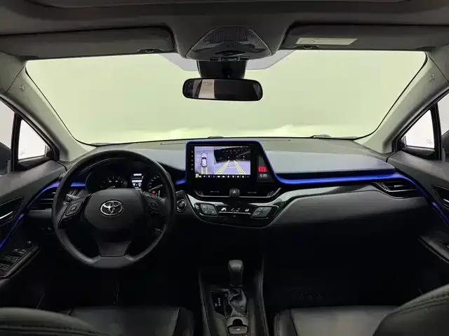 Toyota C-HR — фото 8