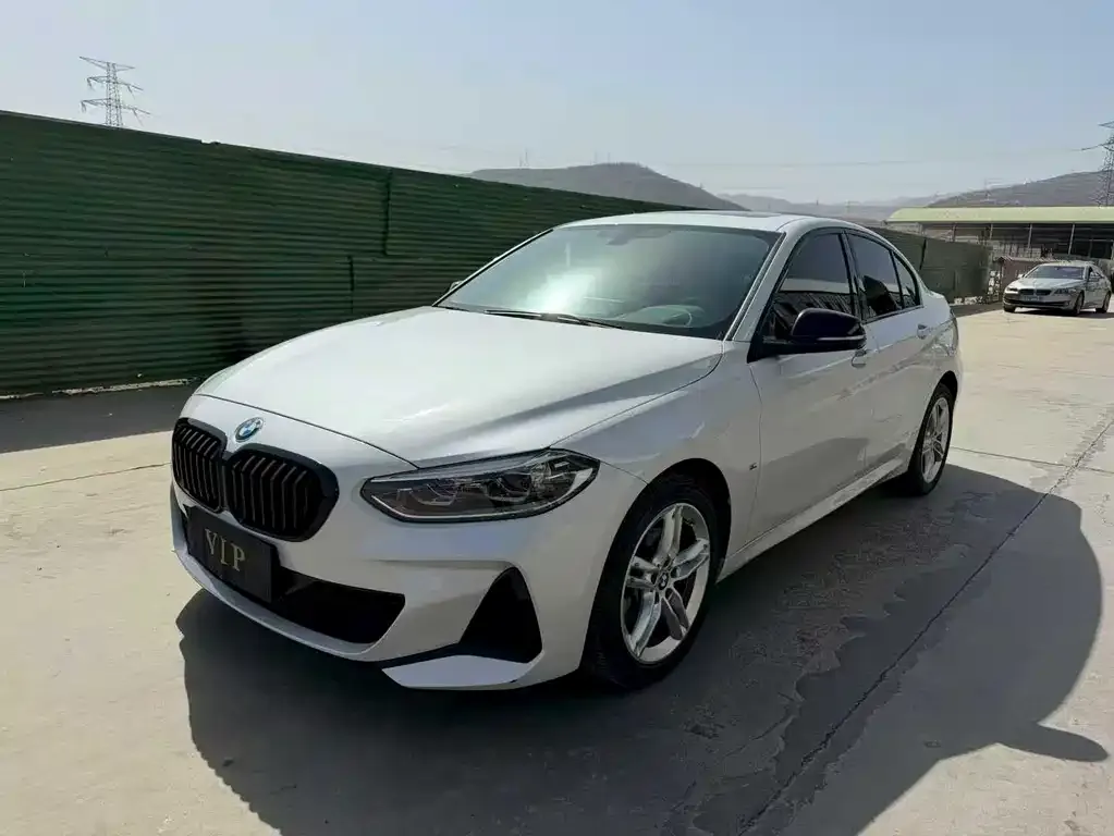 BMW 1 Series — фото 1