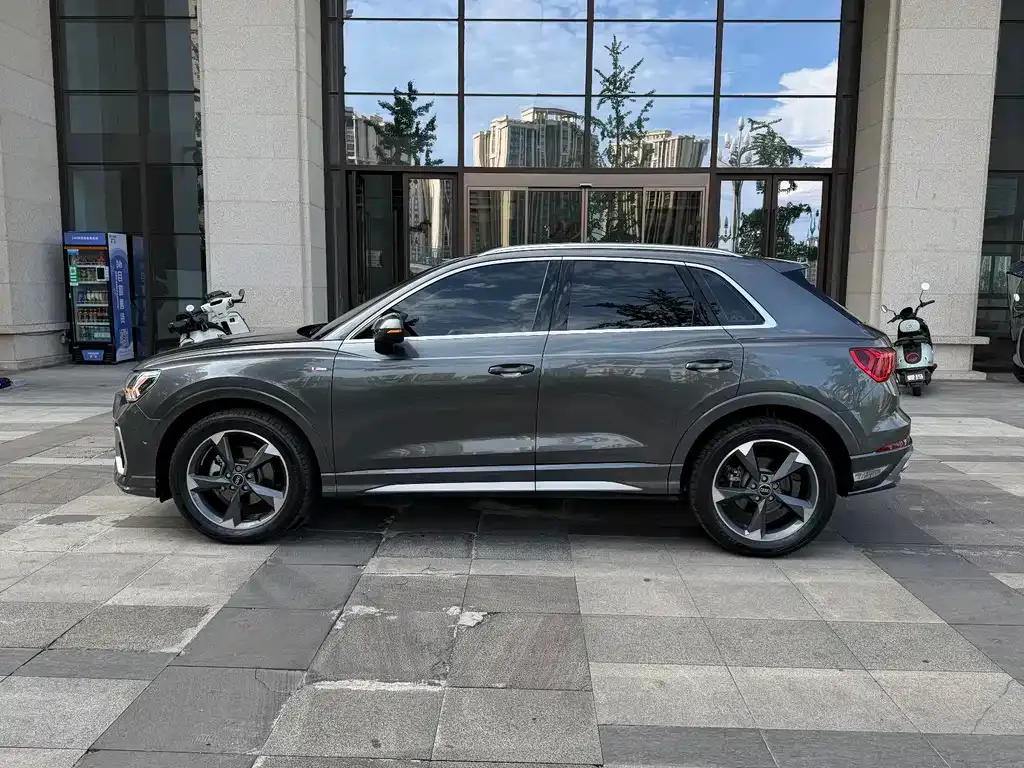 Audi Q3 — фото 2