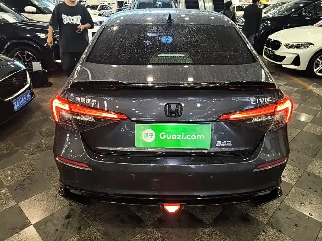 Honda Civic — фото 4