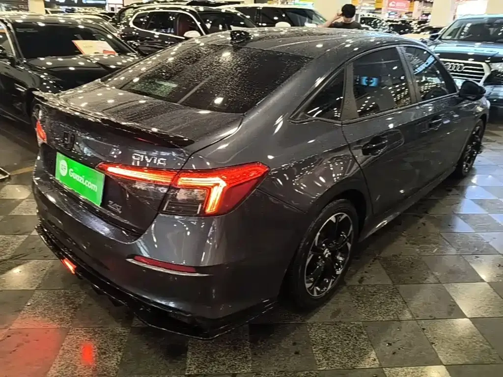 Honda Civic — фото 6