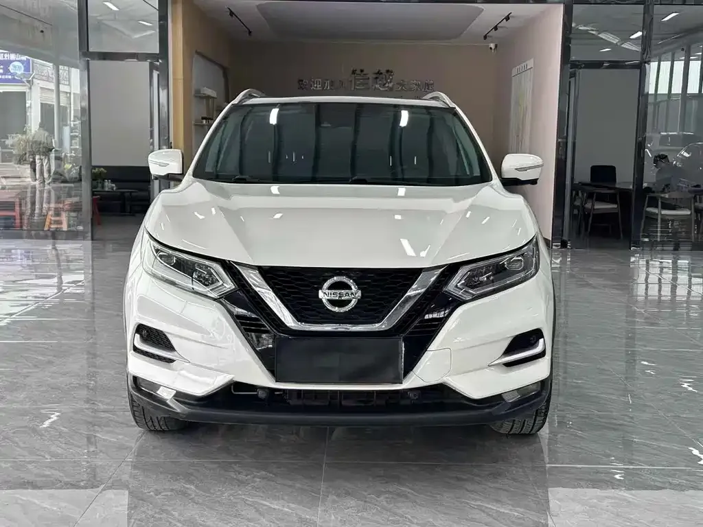 Nissan Qashqai — фото 9