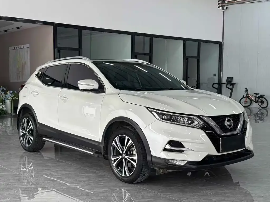 Nissan Qashqai — фото 8