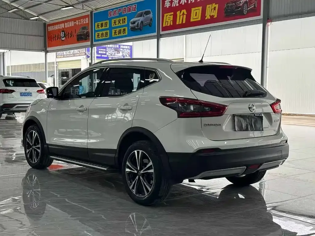 Nissan Qashqai — фото 4