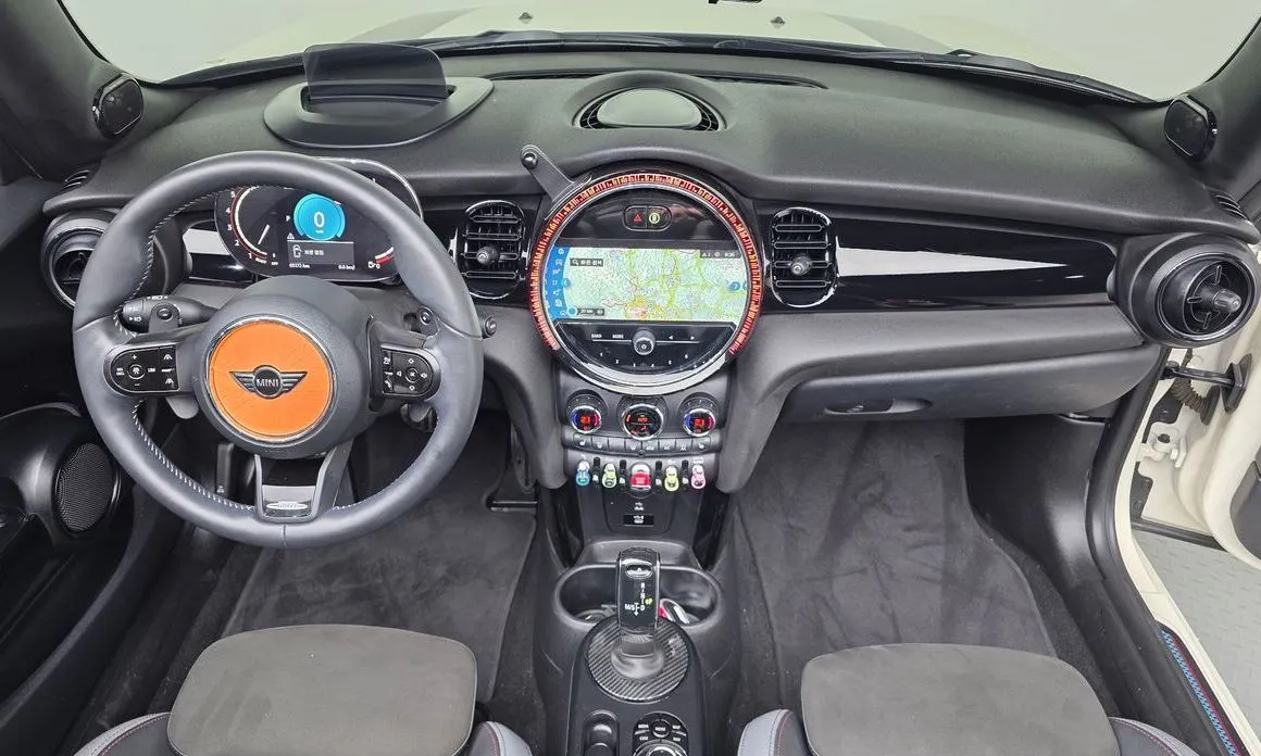 Mini Cooper Convertible 2022 из KR, фото 6