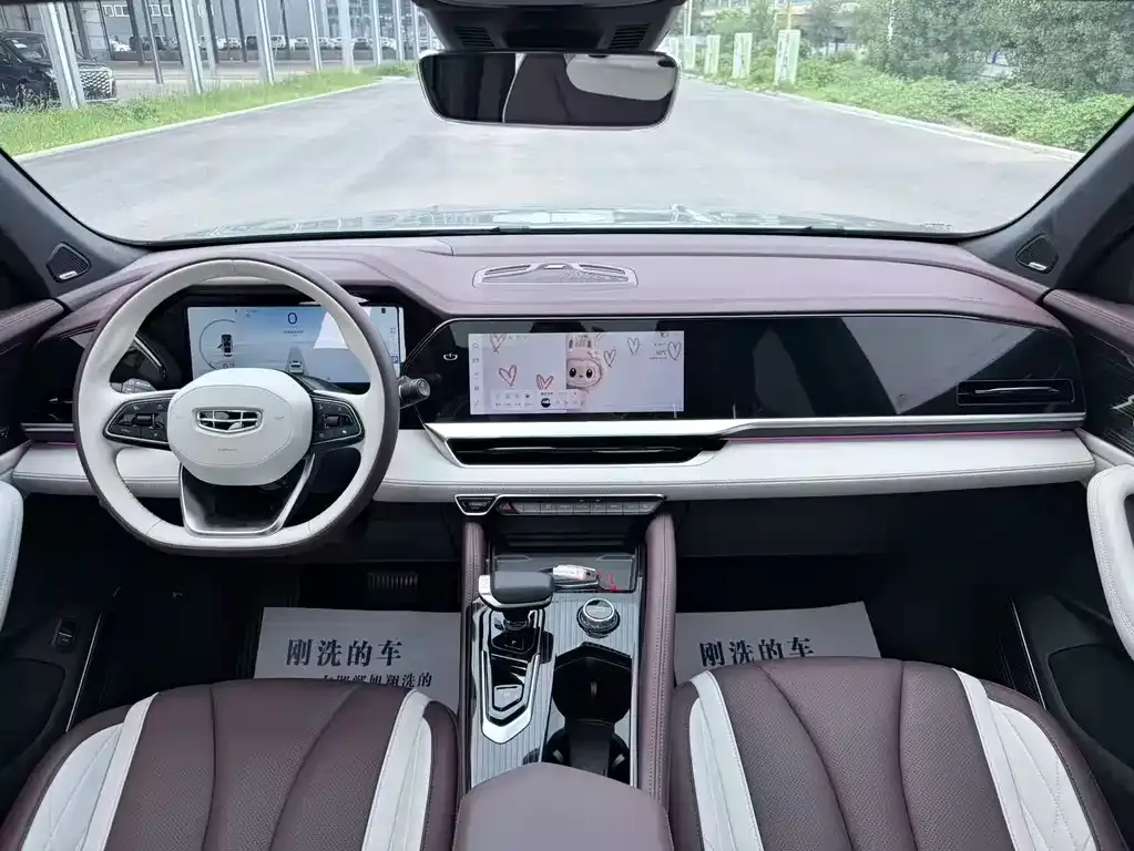 Geely Xingyue L — фото 10