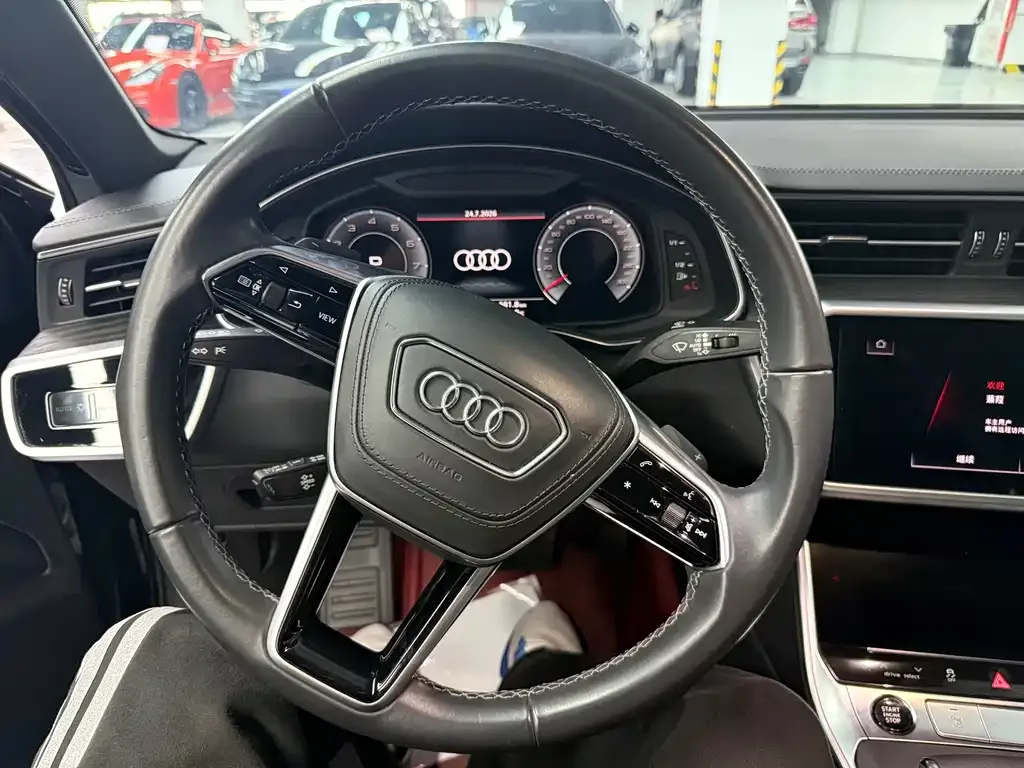 Audi A6L — фото 9