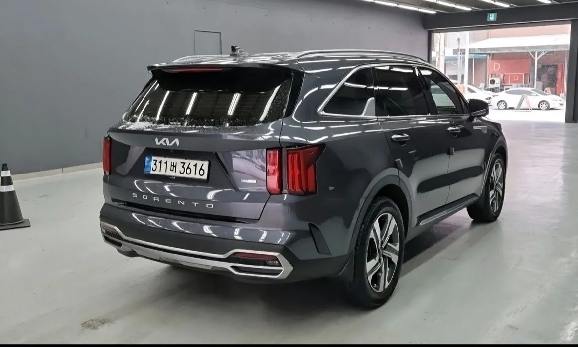 Kia Sorento — фото 8