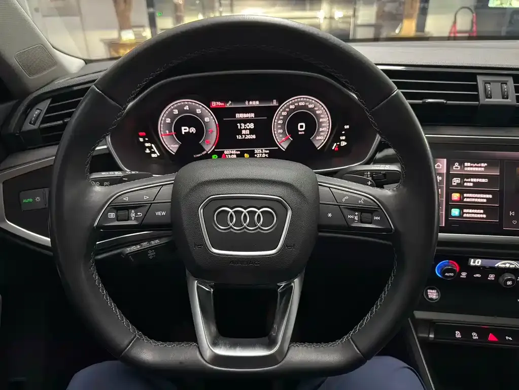 Audi Q3 — фото 2