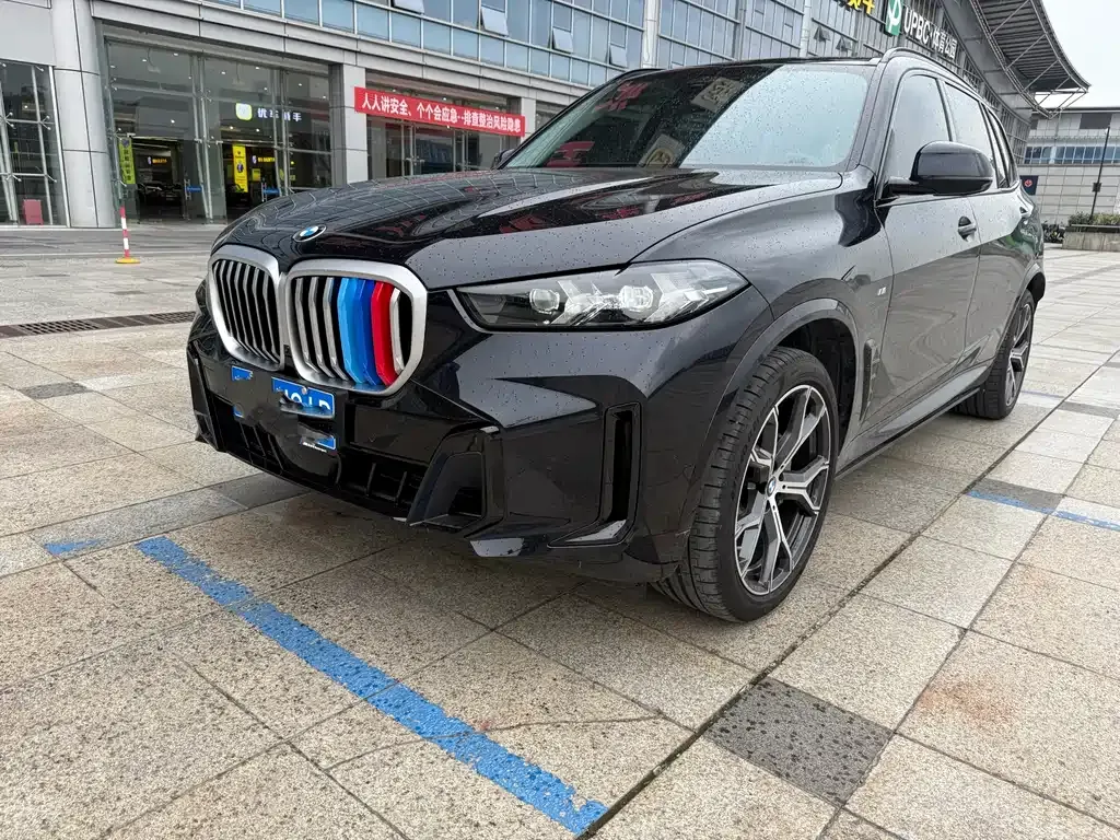 BMW X5 — фото 1