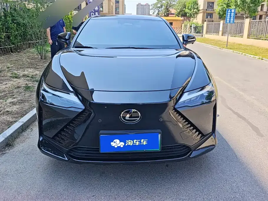 Lexus RZ — фото 10