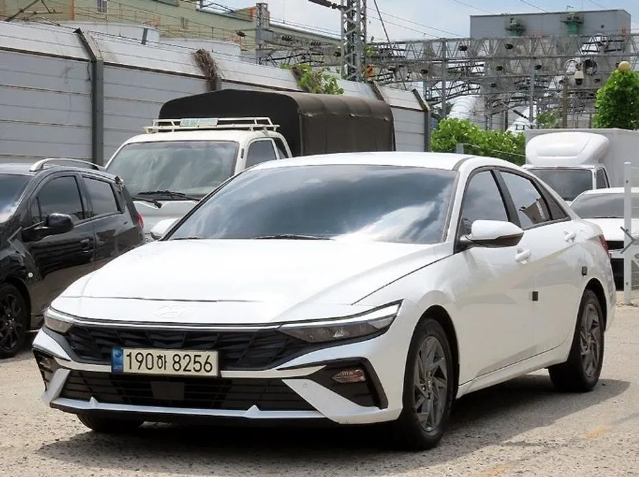 Hyundai AVANTE — фото 3