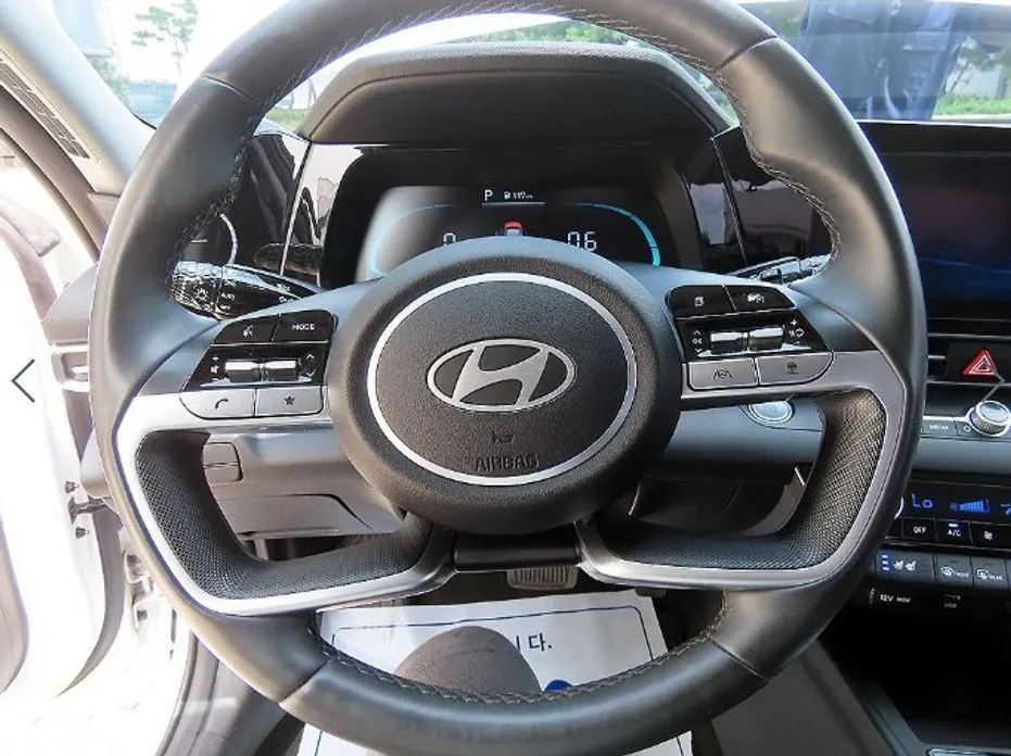 Hyundai AVANTE — фото 4