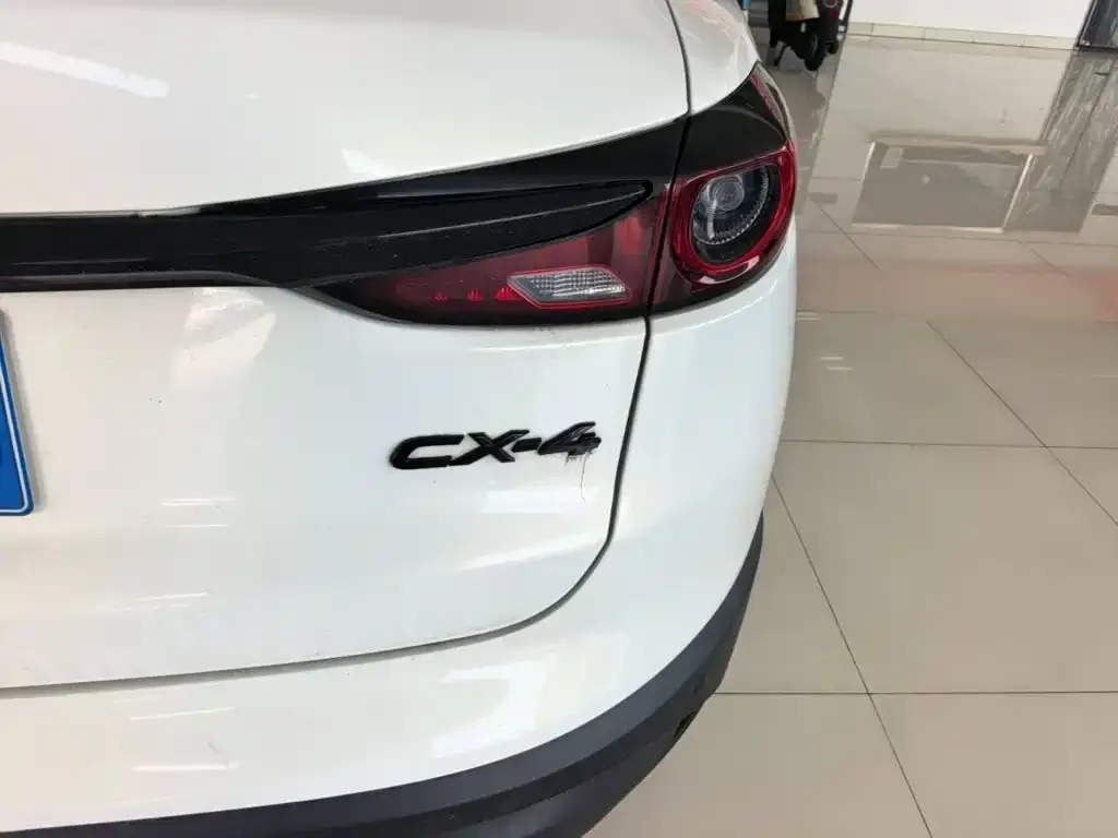 Mazda CX-4 — фото 7