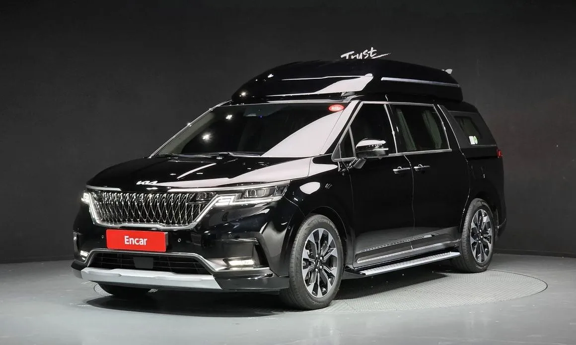 Kia Carnival — фото 1