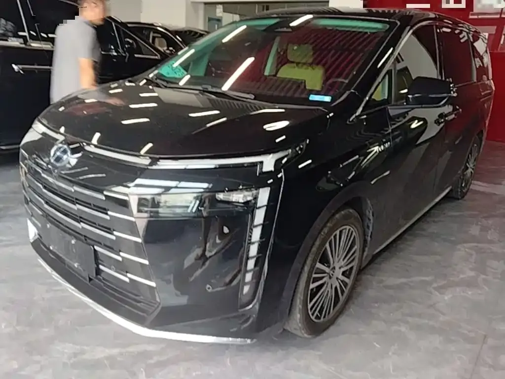 GAC Motor 传祺E8 PHEV — фото 1