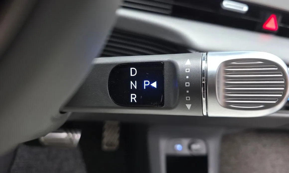 Hyundai Ioniq5 — фото 8