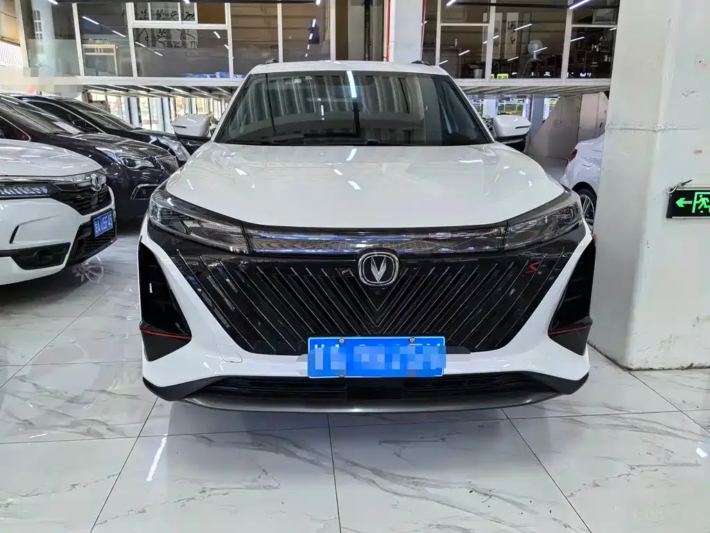 Changan CS75PLUS — фото 9