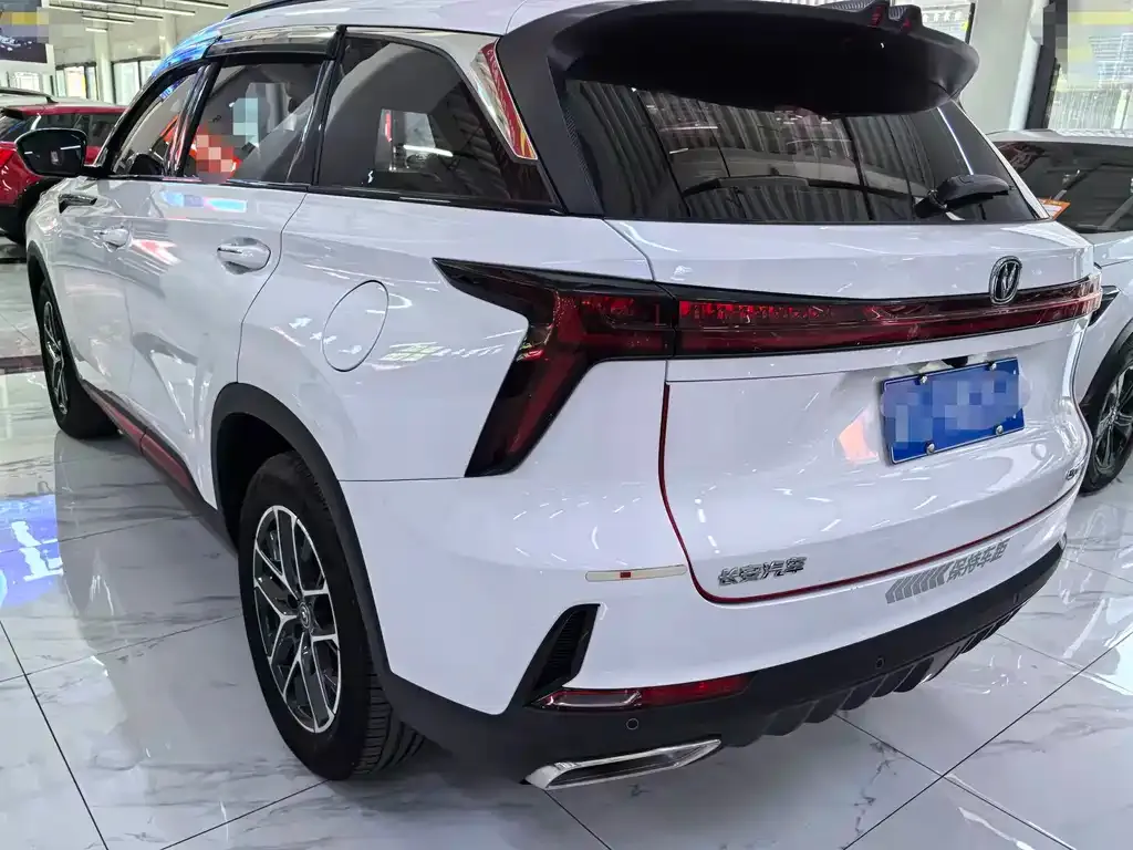 Changan CS75PLUS — фото 8