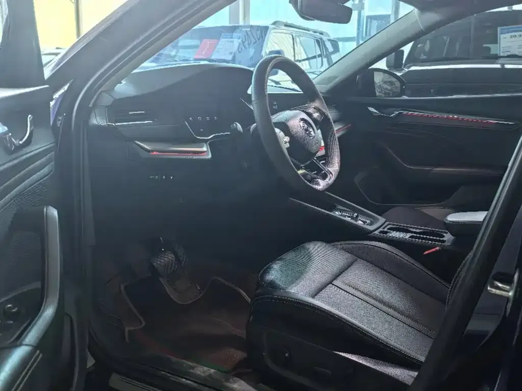 Skoda Octavia — фото 7