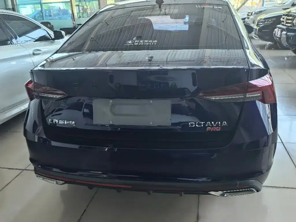 Skoda Octavia — фото 5