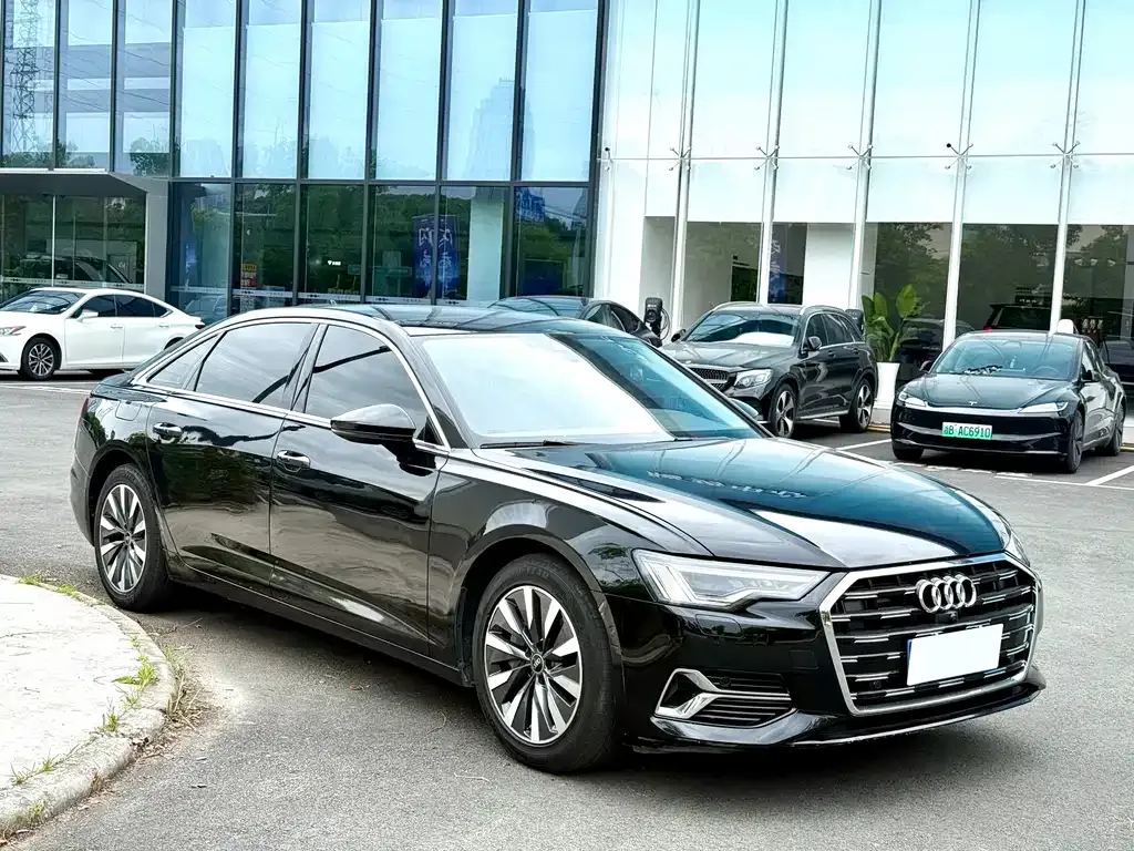 Audi A6L 2023 из CN, фото 5