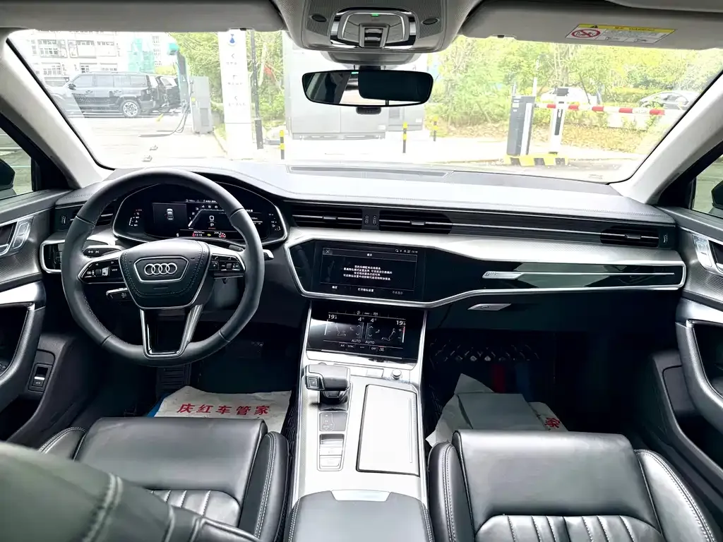 Audi A6L 2023 из CN, фото 2