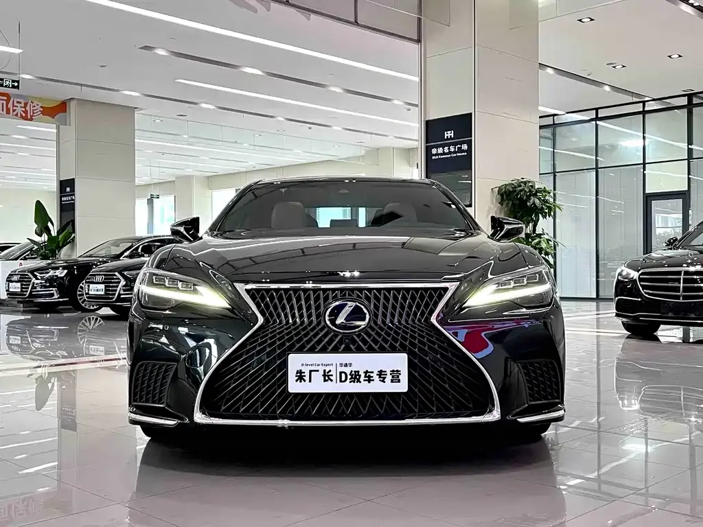 Lexus LS — фото 5