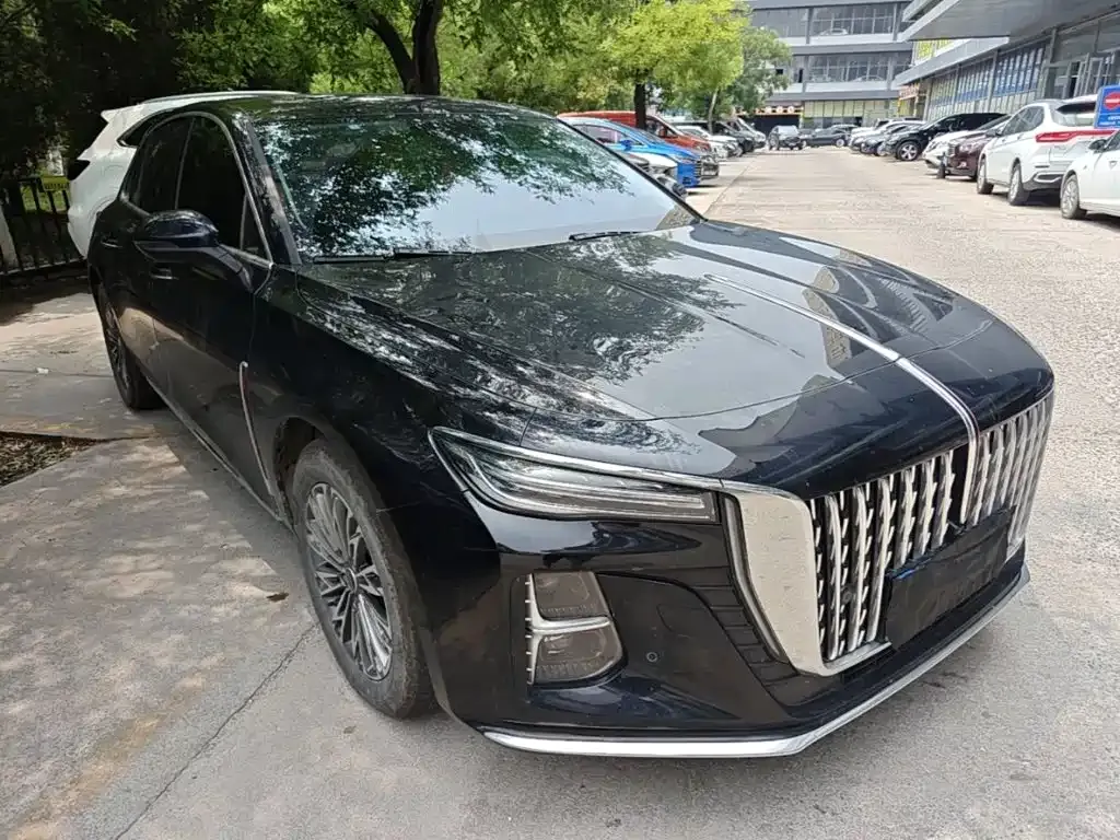 Hongqi H5 — фото 6