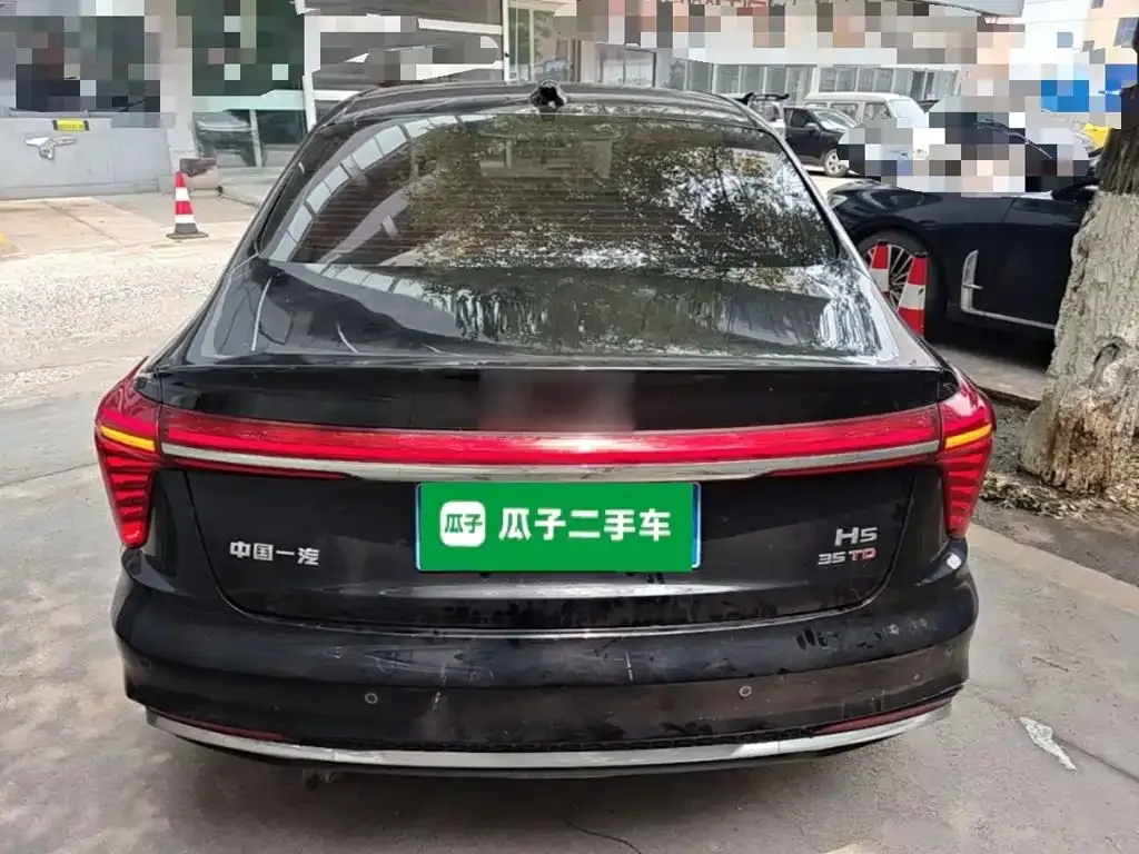 Hongqi H5 — фото 3