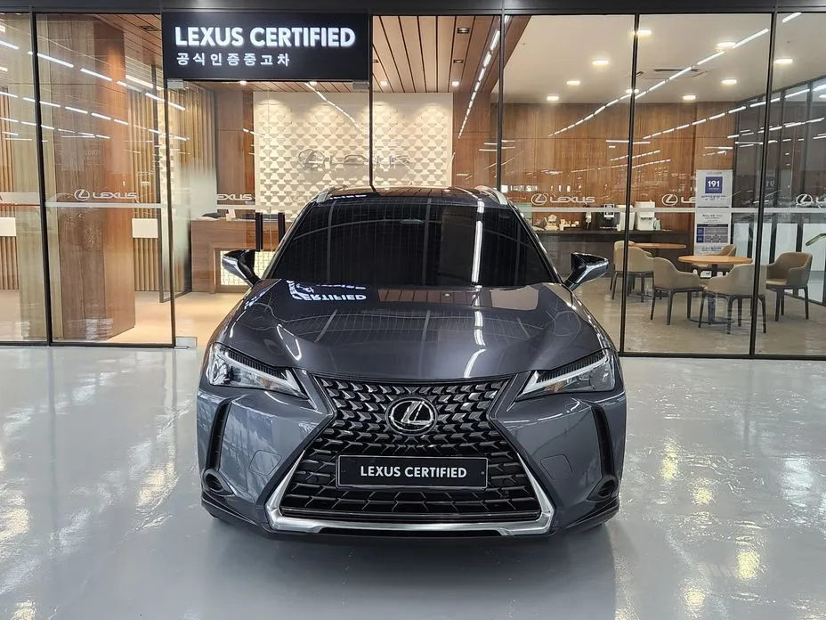 Lexus UX — фото 10
