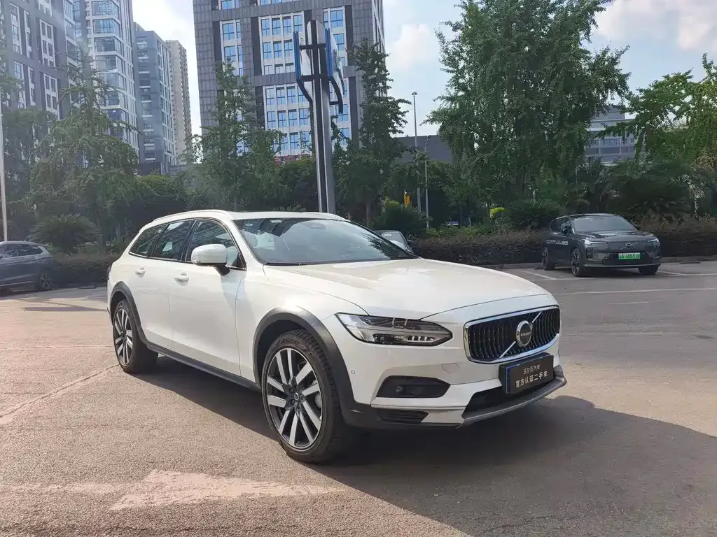 Volvo V90 — фото 10