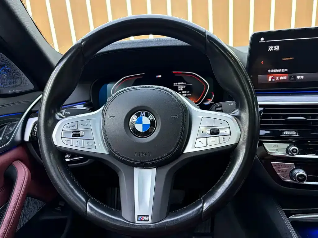 BMW 5 Series — фото 10