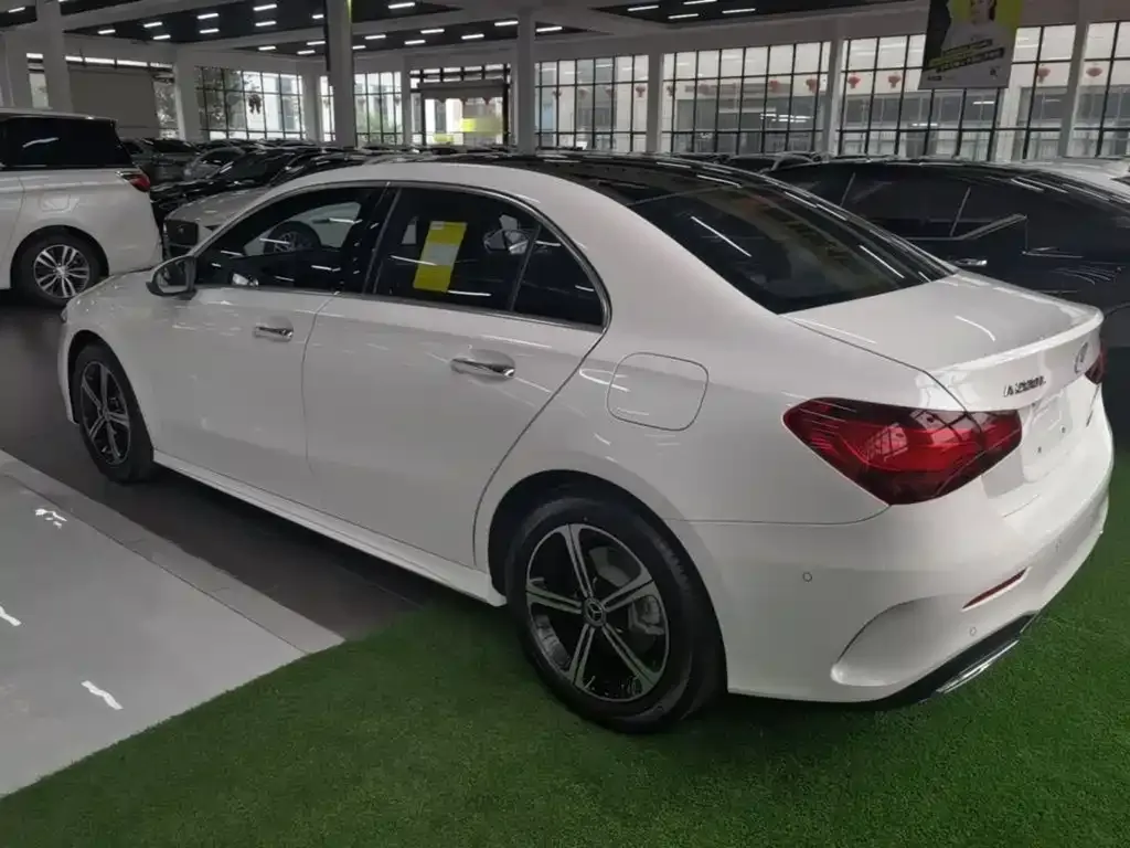 Mercedes-Benz A-Class — фото 10
