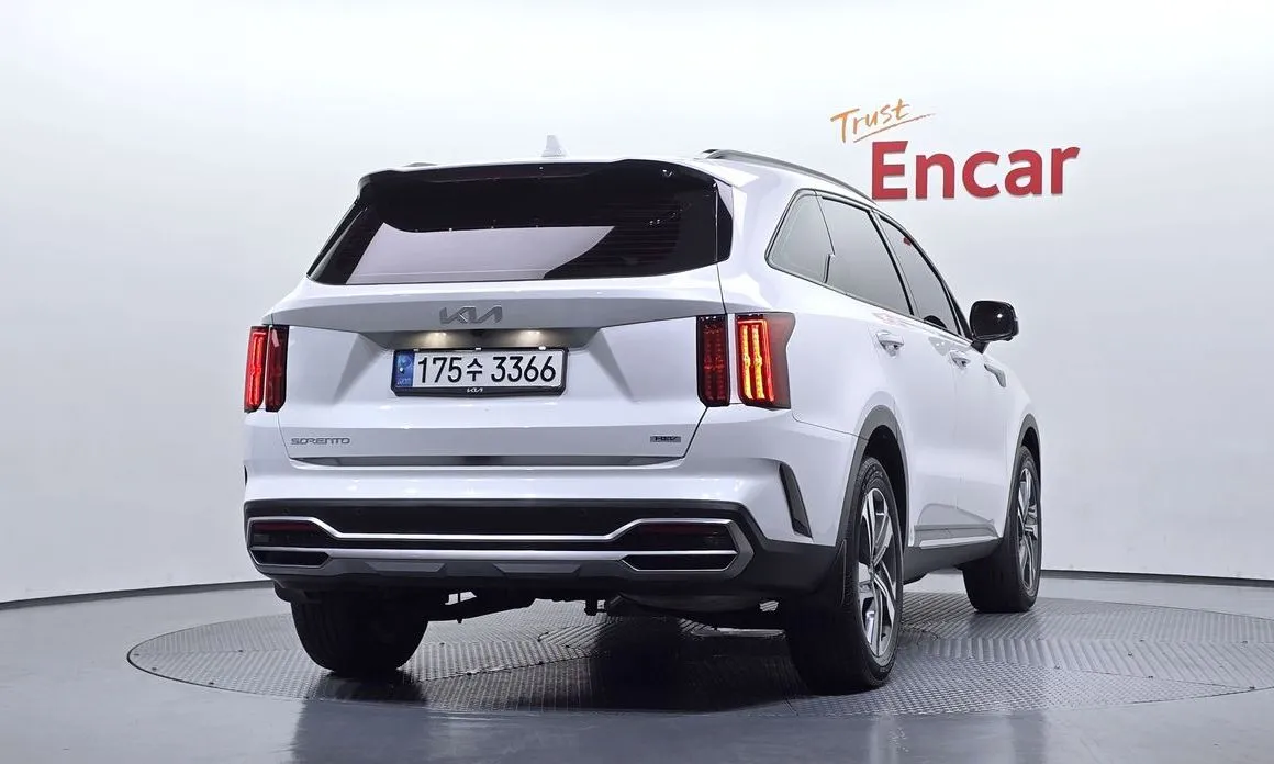 Kia Sorento — фото 6