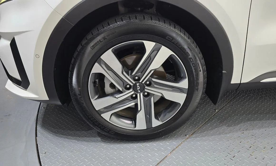 Kia Sorento — фото 8