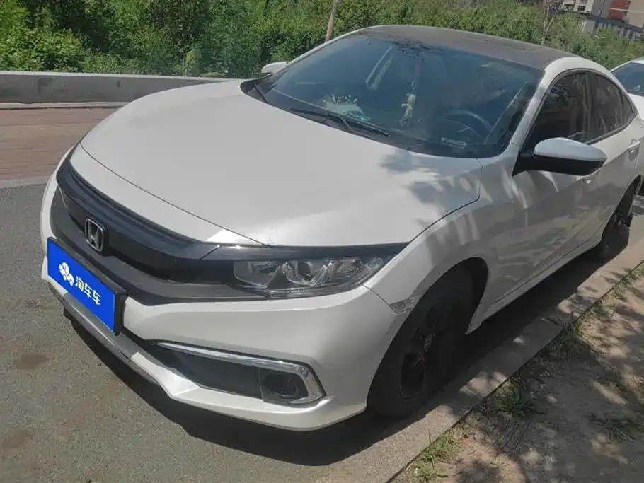 Honda Civic — фото 1
