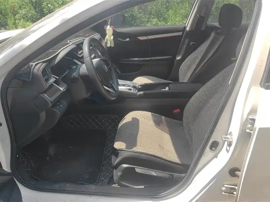Honda Civic — фото 7